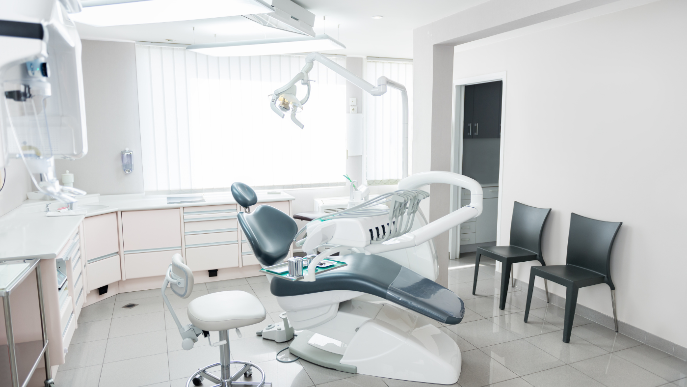 Premium Dental Clinic with Experienced Dentists and Patient-Centered Care